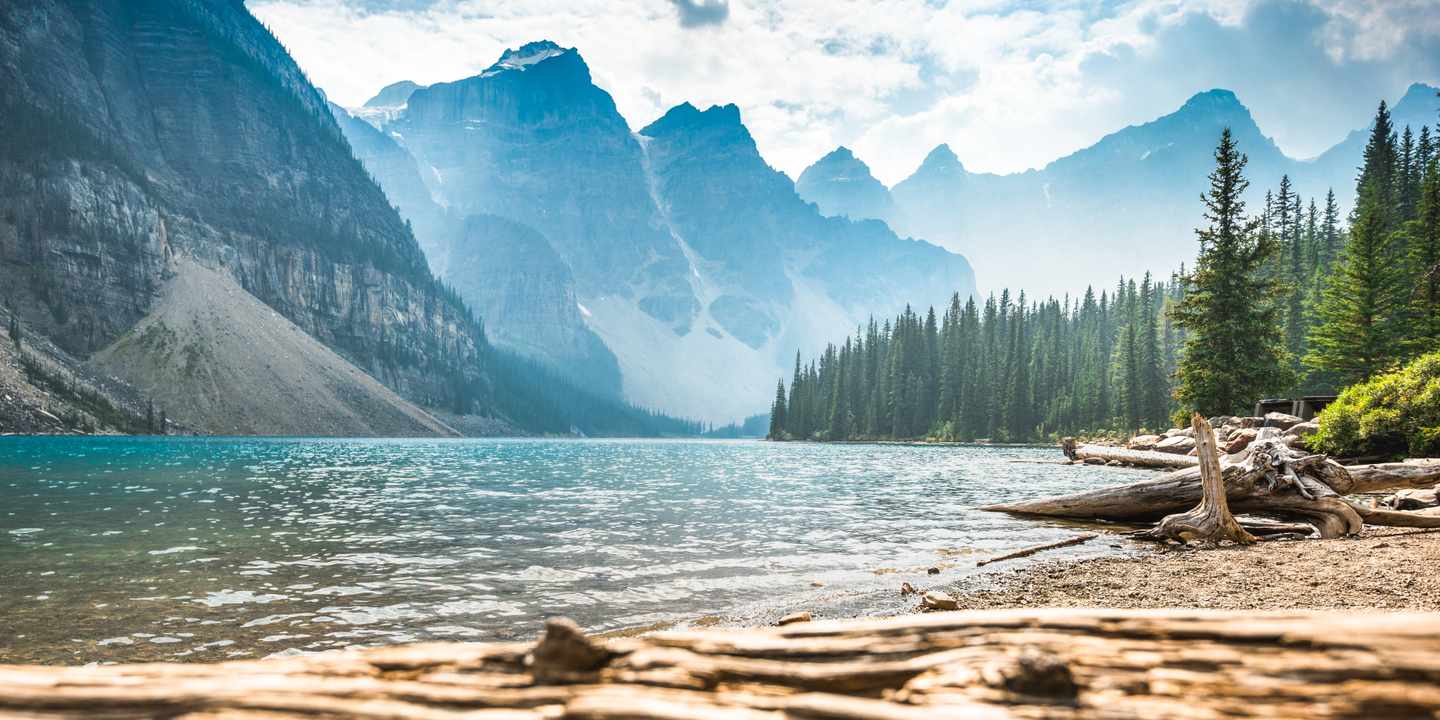 kanada-alberta-banff-national-park-moraine-lake-g-500177214.jpg