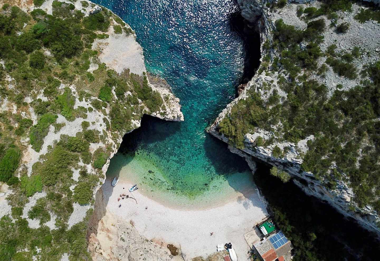 kroatien-stiniva-strand-g-1059727950.jpg
