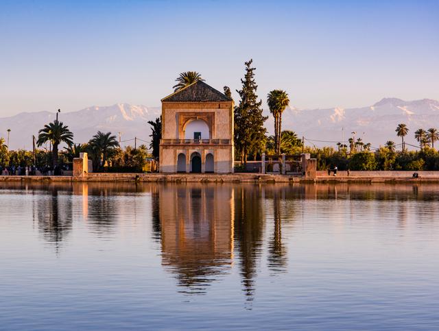 Zu den Angeboten Marokko Hassan Moschee