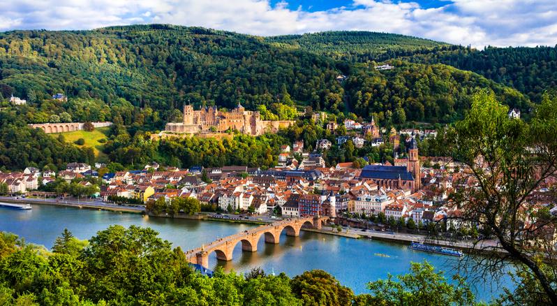 baden-wuerttemberg-heidelberg-altstadt-g-1024179038.jpg