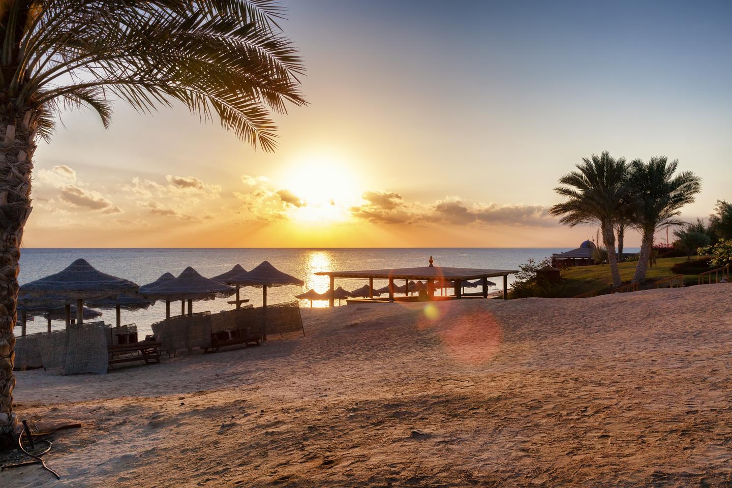 blt344bb92ba137fc18-aegypten-strand-sonnenuntergang-g-496198671.jpg aegypten-strand-sonnenuntergang-g-496198671.jpg