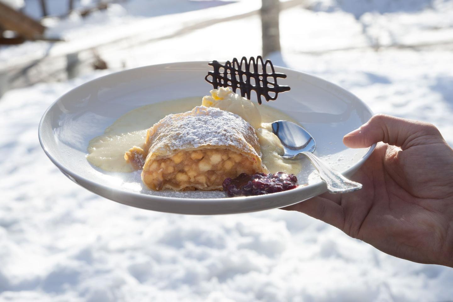 oesterreich-alpen-schneelandschaft-kaiserschmarrn-g-1380534691.jpg