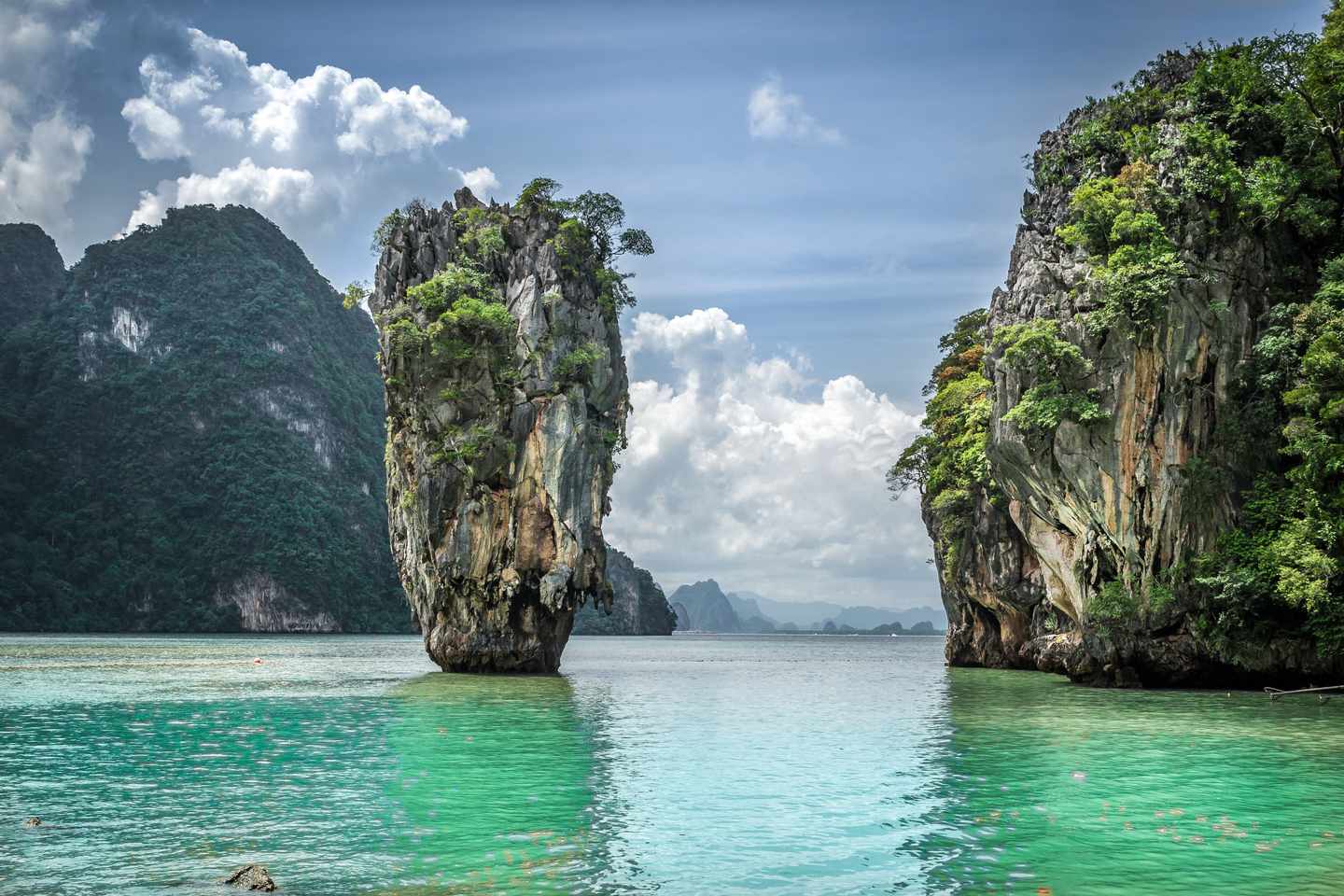 thailand-khao-lak-phan-nga-nationalpark-james-bond-g-507076216.jpg