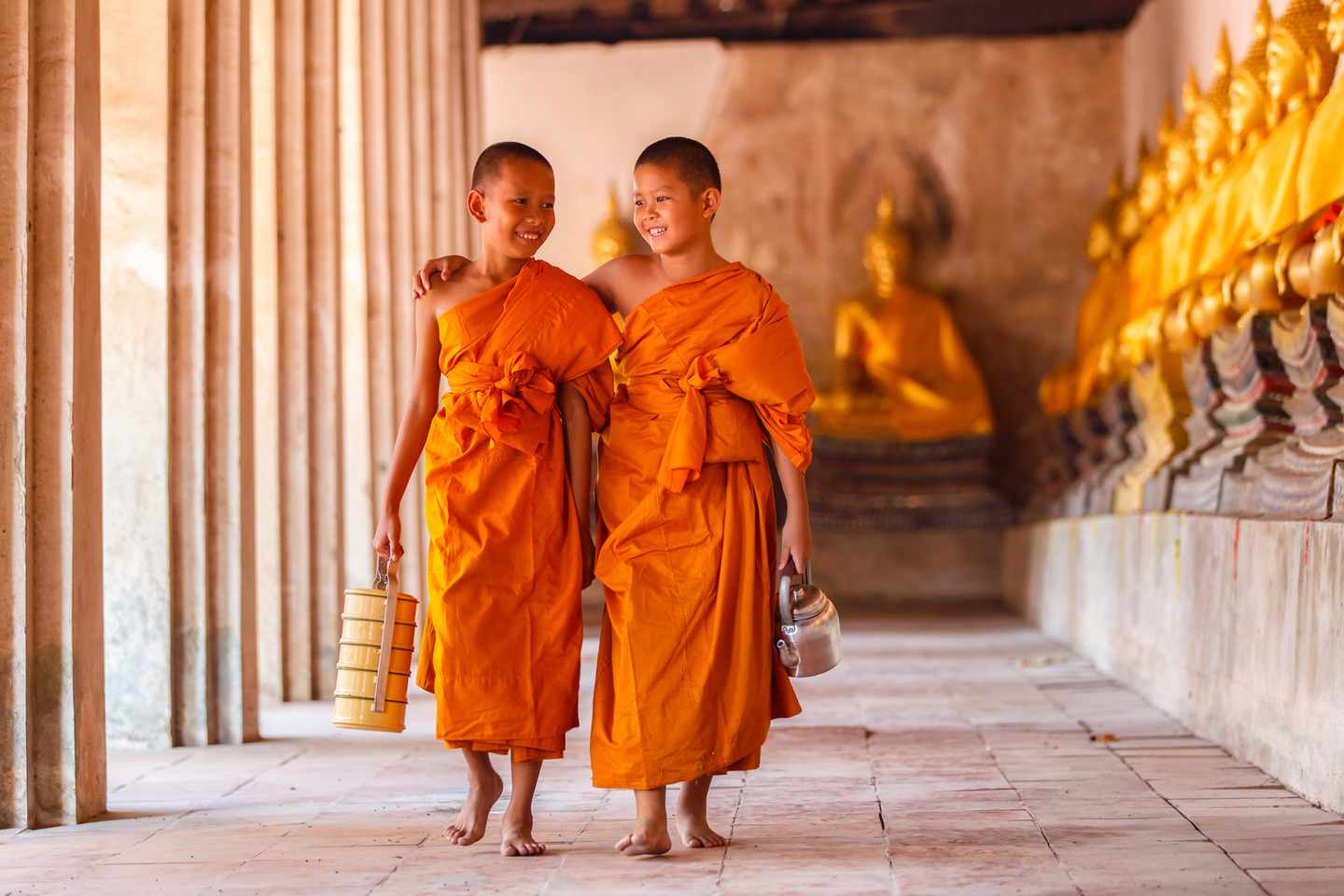 thailand-tempel-moench-t-623180820.jpg