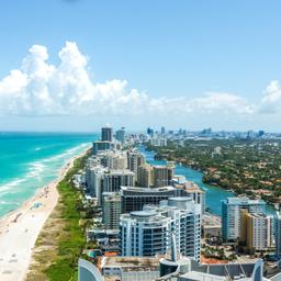 miami-south-beach-g-590299316.jpg