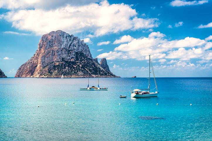 spanien-ibiza-boote-g-490972330.jpg