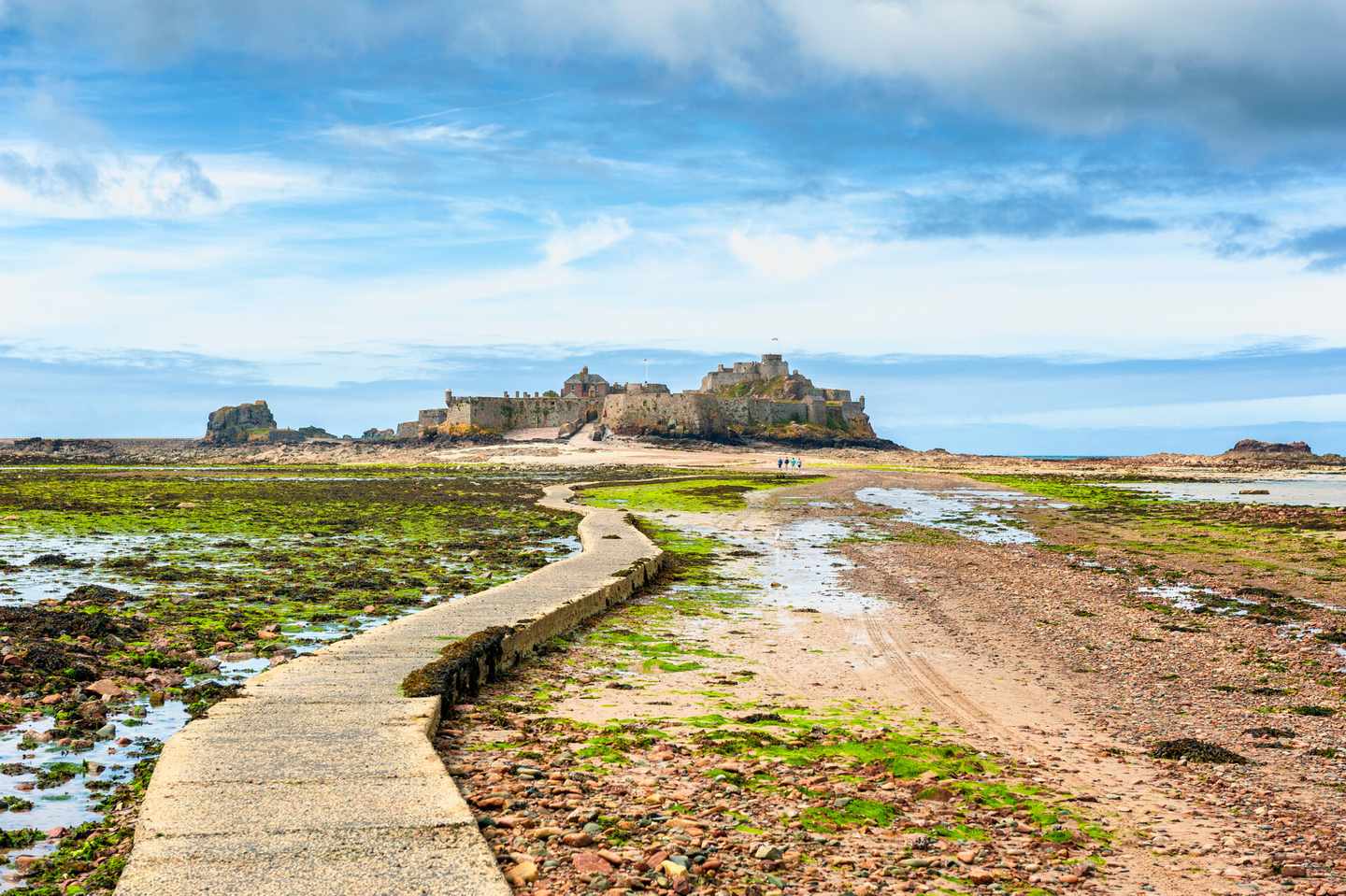 großbritannien-kanalinseln-jersey-elizabeth-castle-klein-g-622042592.jpg