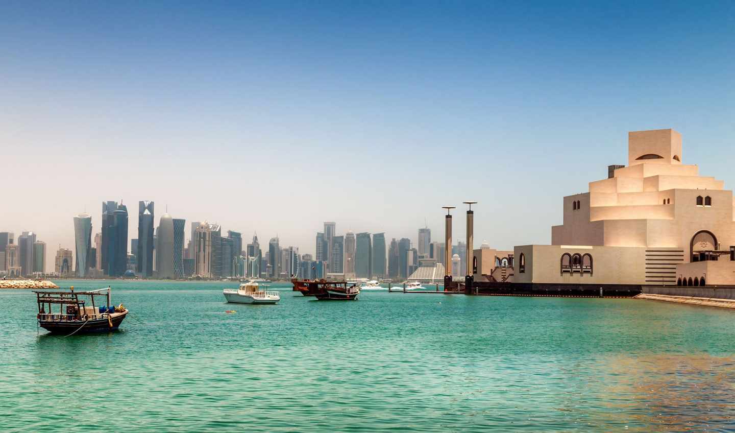 katar-doha-skyline-dertour-g-532168806.jpg