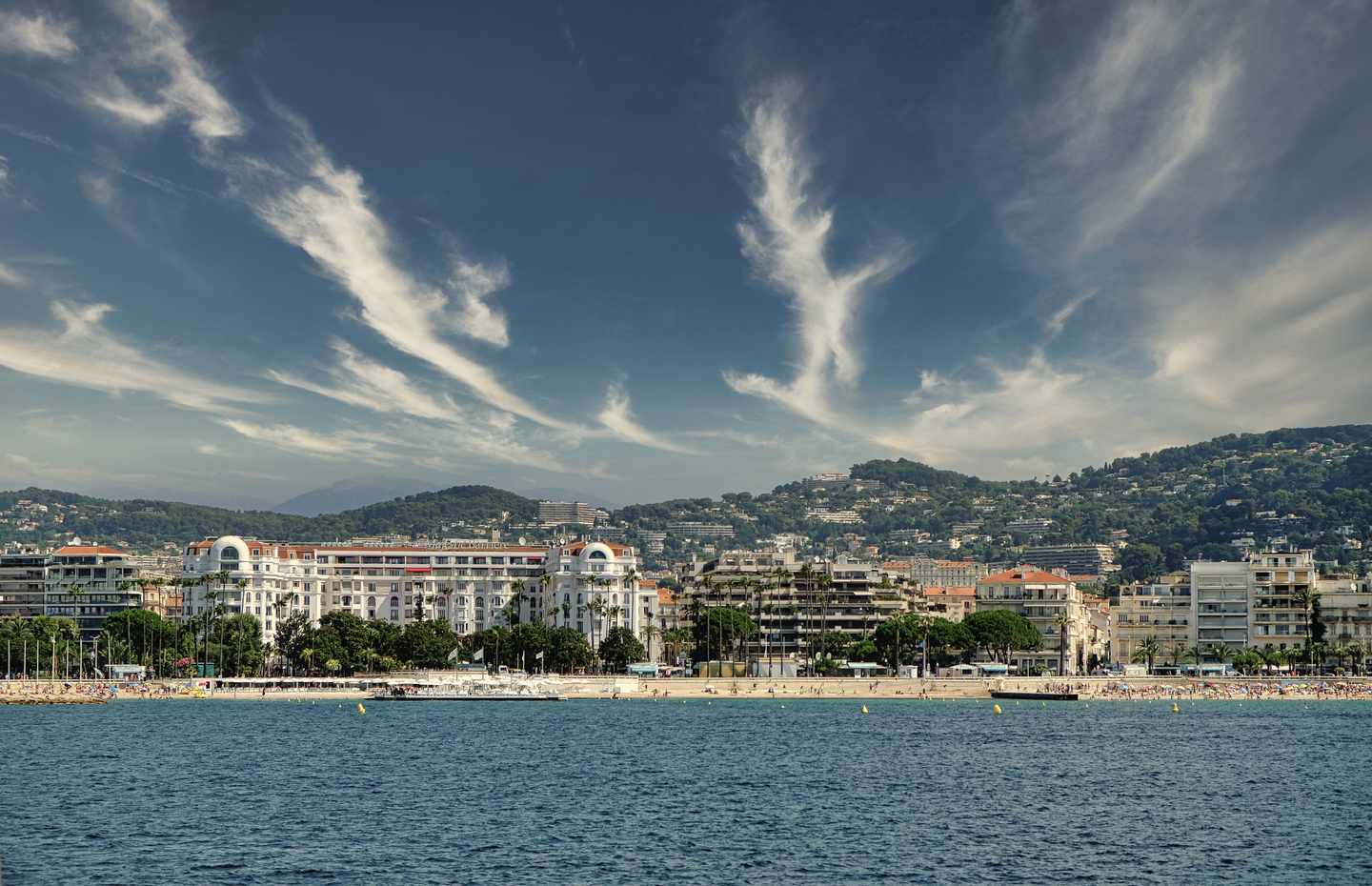 frankreich-suedfrankreich-cannes-croisette-g-1215531155.jpg
