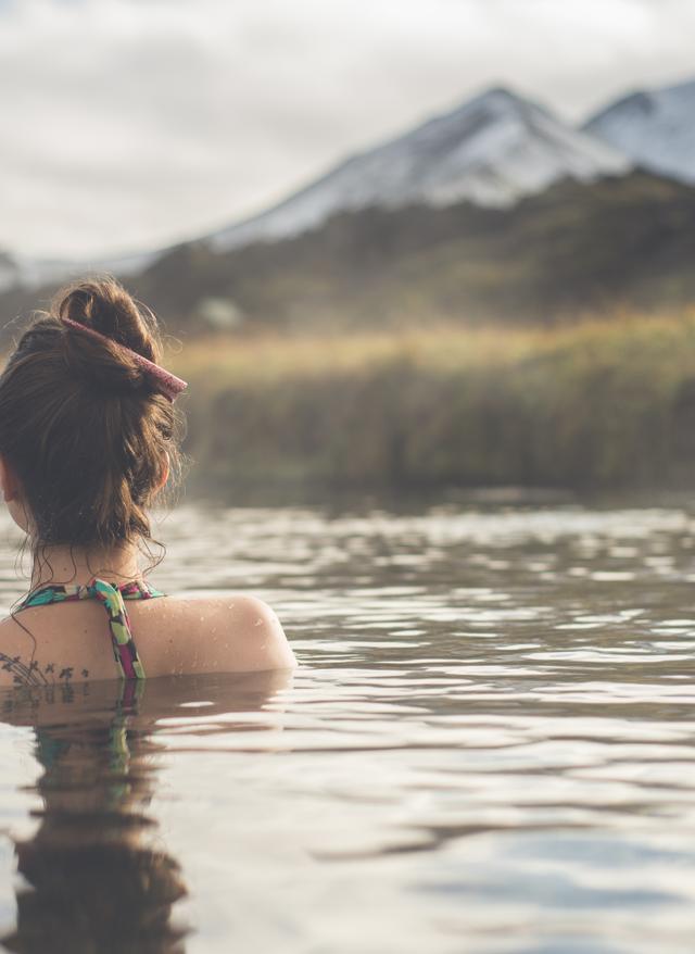 Zur Rundreise Island Baden Thermalquelle