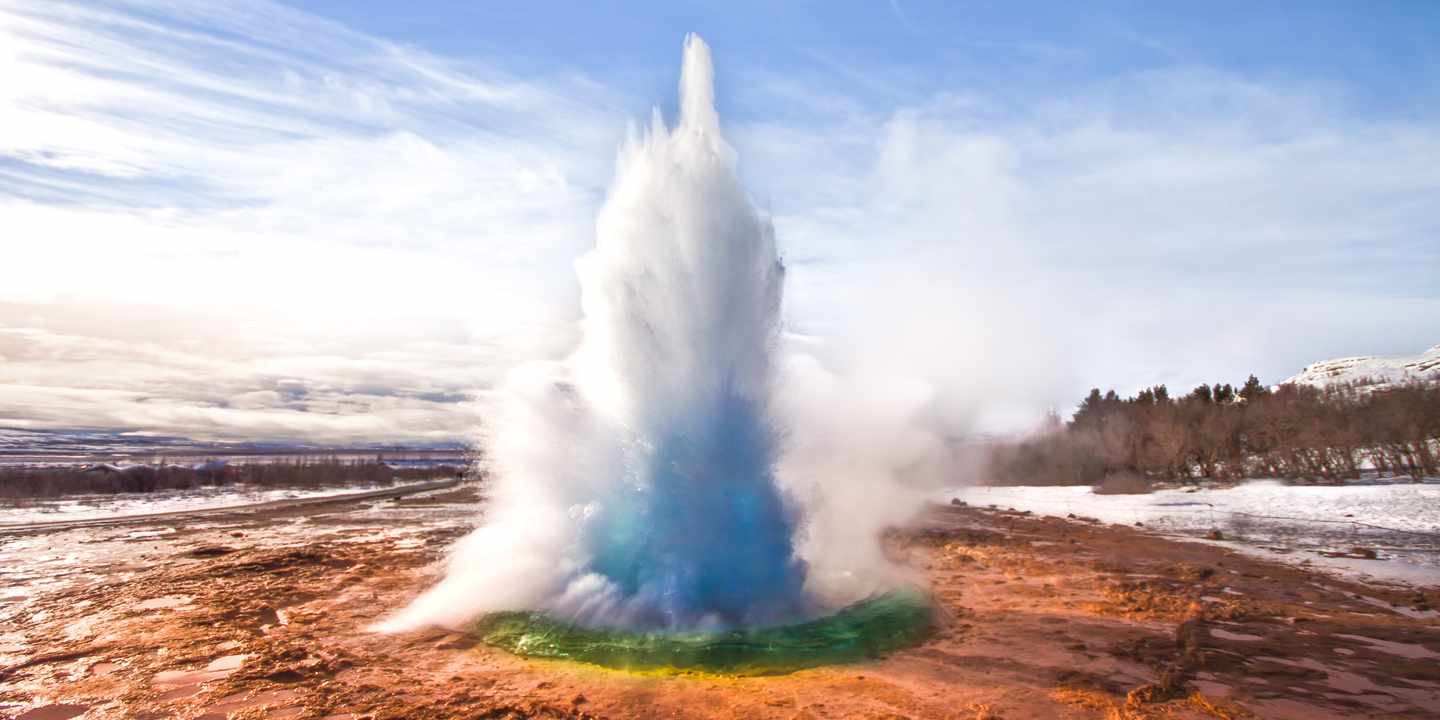 island-strokkur-geysir-g-486553459.jpg