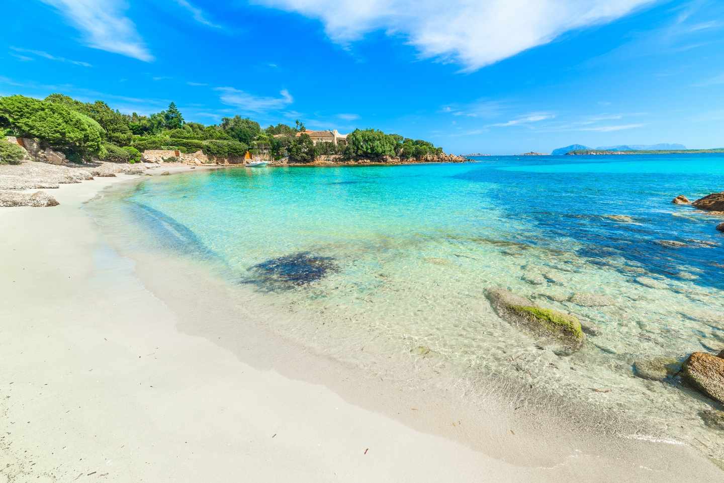strandhotel-sardinien-g-526145410.jpg