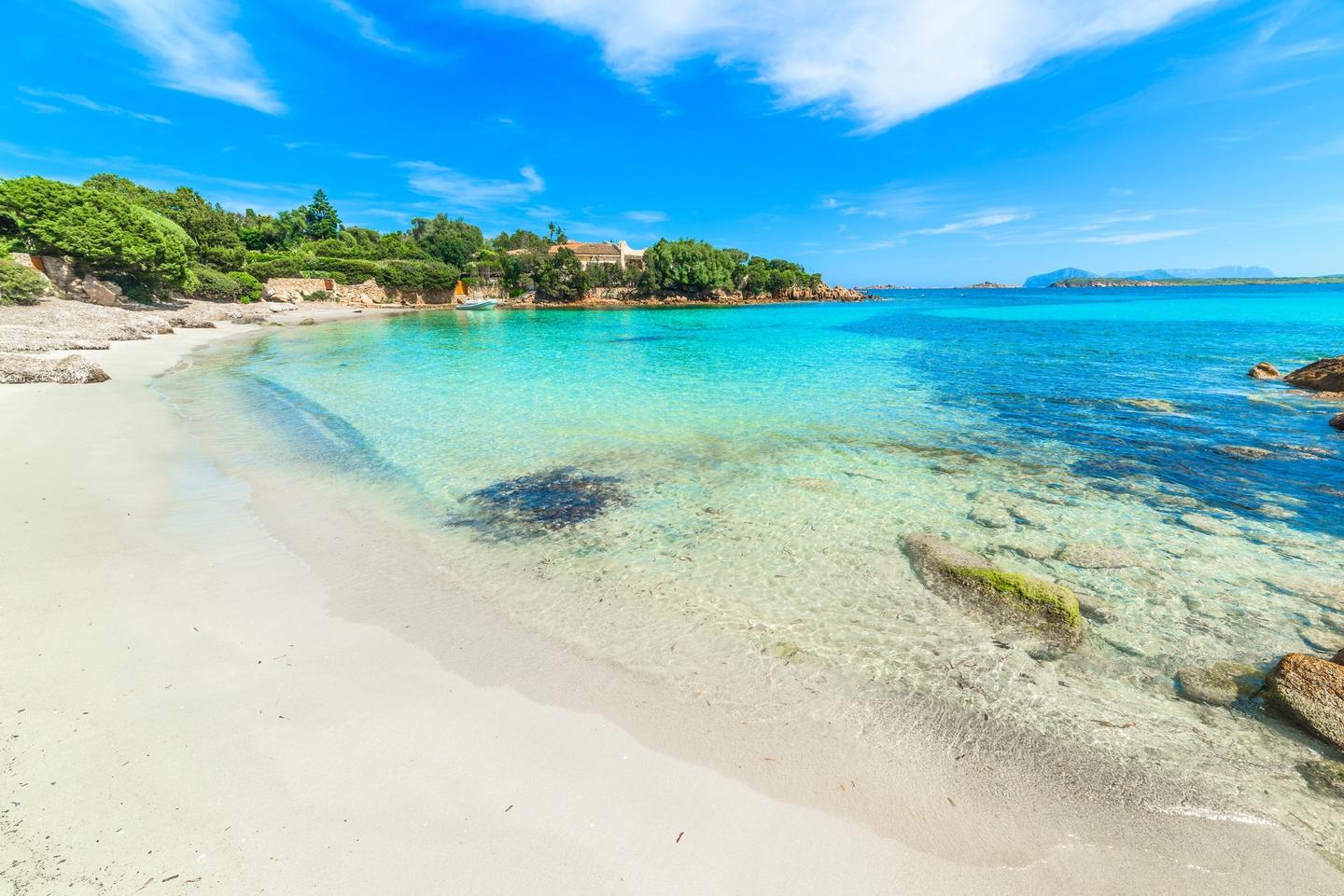 strandhotel-sardinien-g-526145410.jpg
