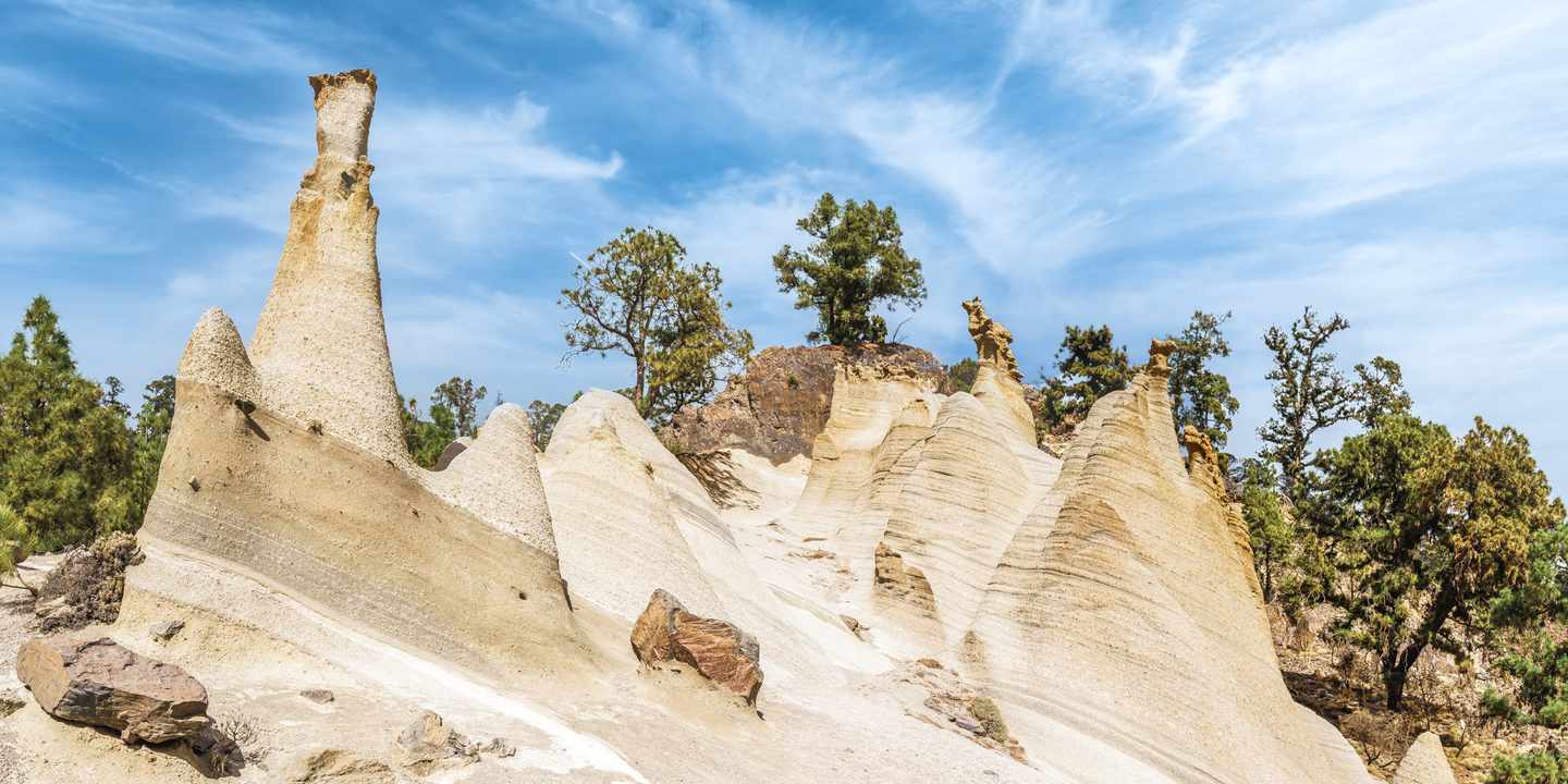 spanien-kanaren-teneriffa-vilaflor-mondlandschaft-tuffstein-erosion-kiefern-geheimtipps-g-1368184775.jpg