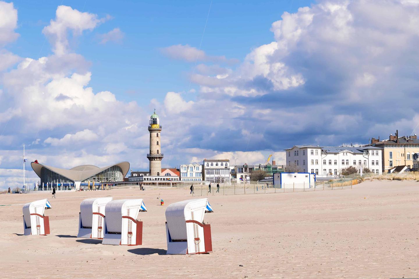 deutschland-warnemünde-ostsee-dertour-g-508255474.jpg