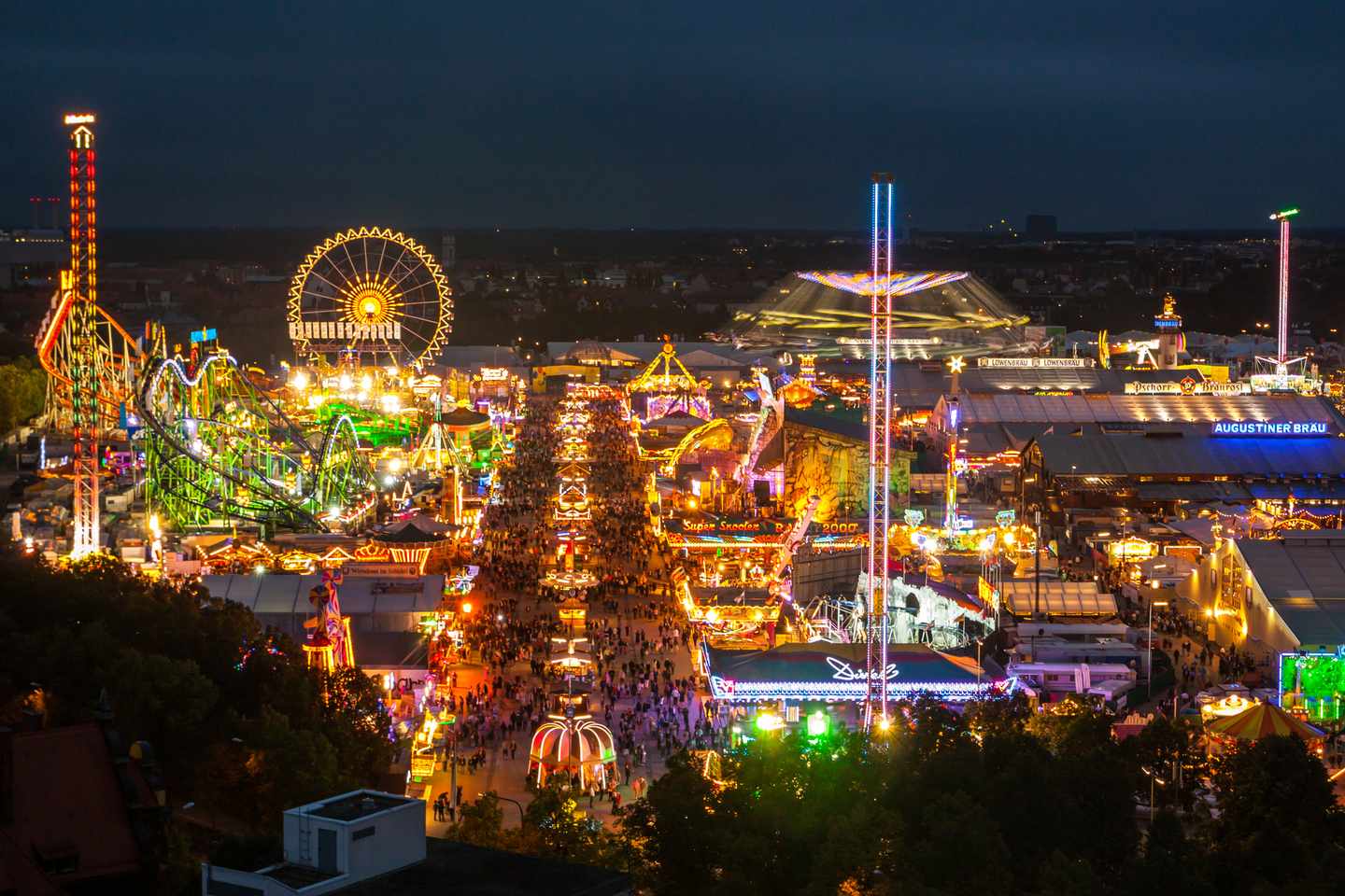 muenchen-oktoberfest-t-469956756.jpg