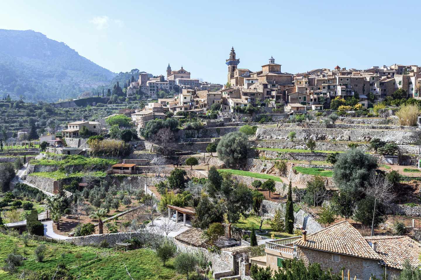 Spanien-Mallorca-Valldemossa-Dorf-g-664454646.jpg
