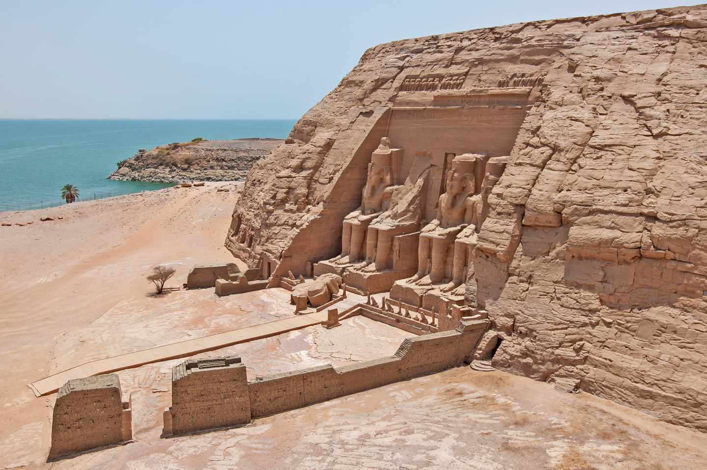 aegypten-sehenswuerdigkeit-tempel-abu-simbel-g-1222196925.jpg