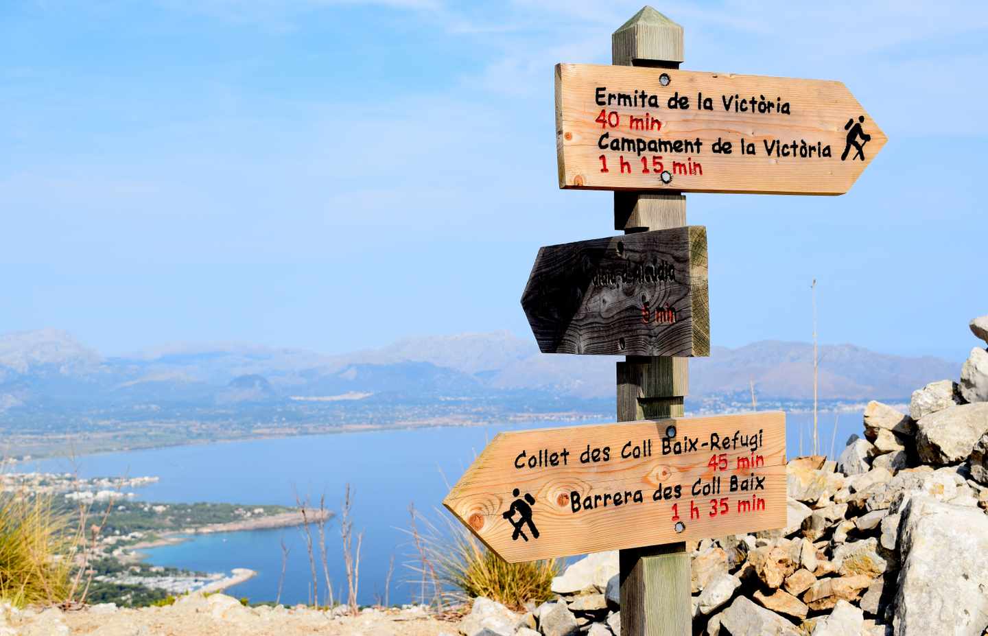 Spanien-Mallorca-wegweiser-g-482452226.jpg