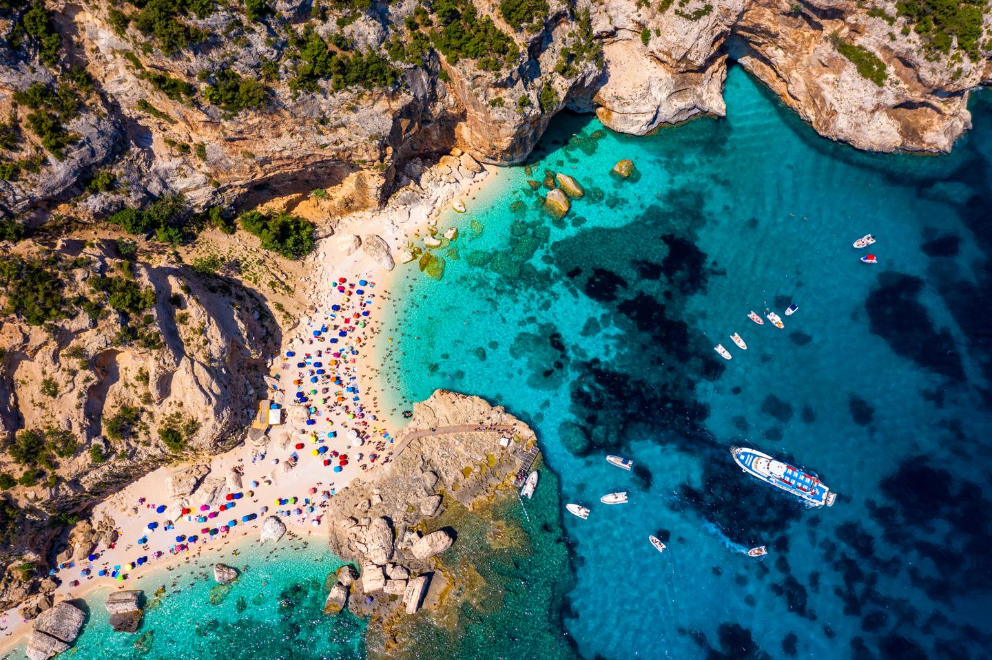 blta4e07701f959823a-italien-sardinien-strand-g-1271416561.jpg italien-sardinien-strand-g-1271416561.jpg