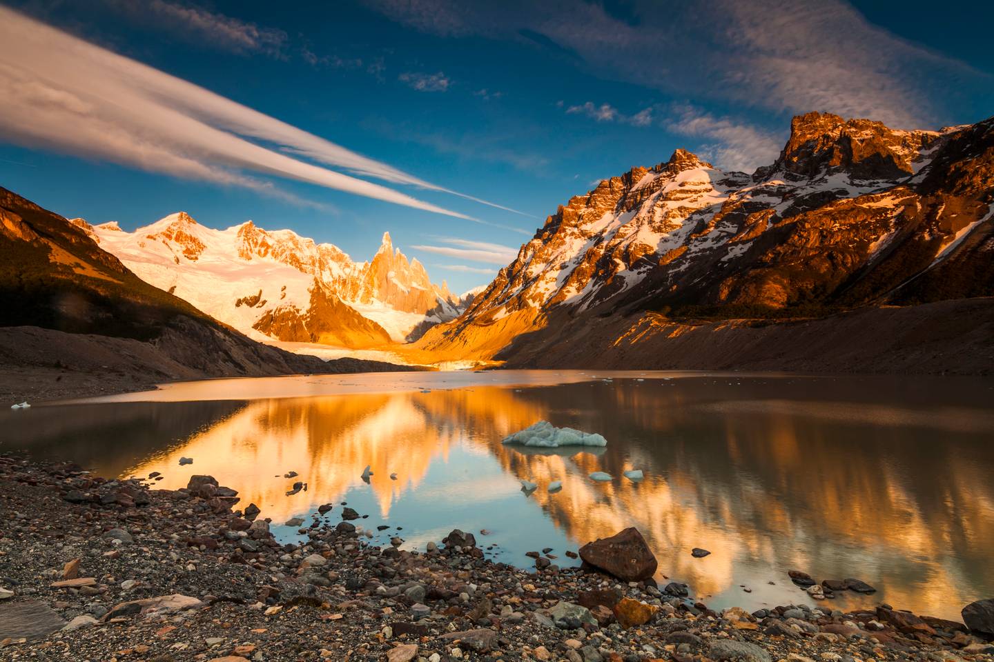 argentinien-patagonien-t-514939190.jpg