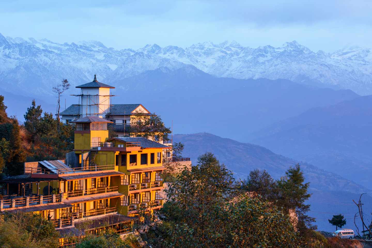 nepal-himalaya-sonnenaufgang-t-514615431.jpg