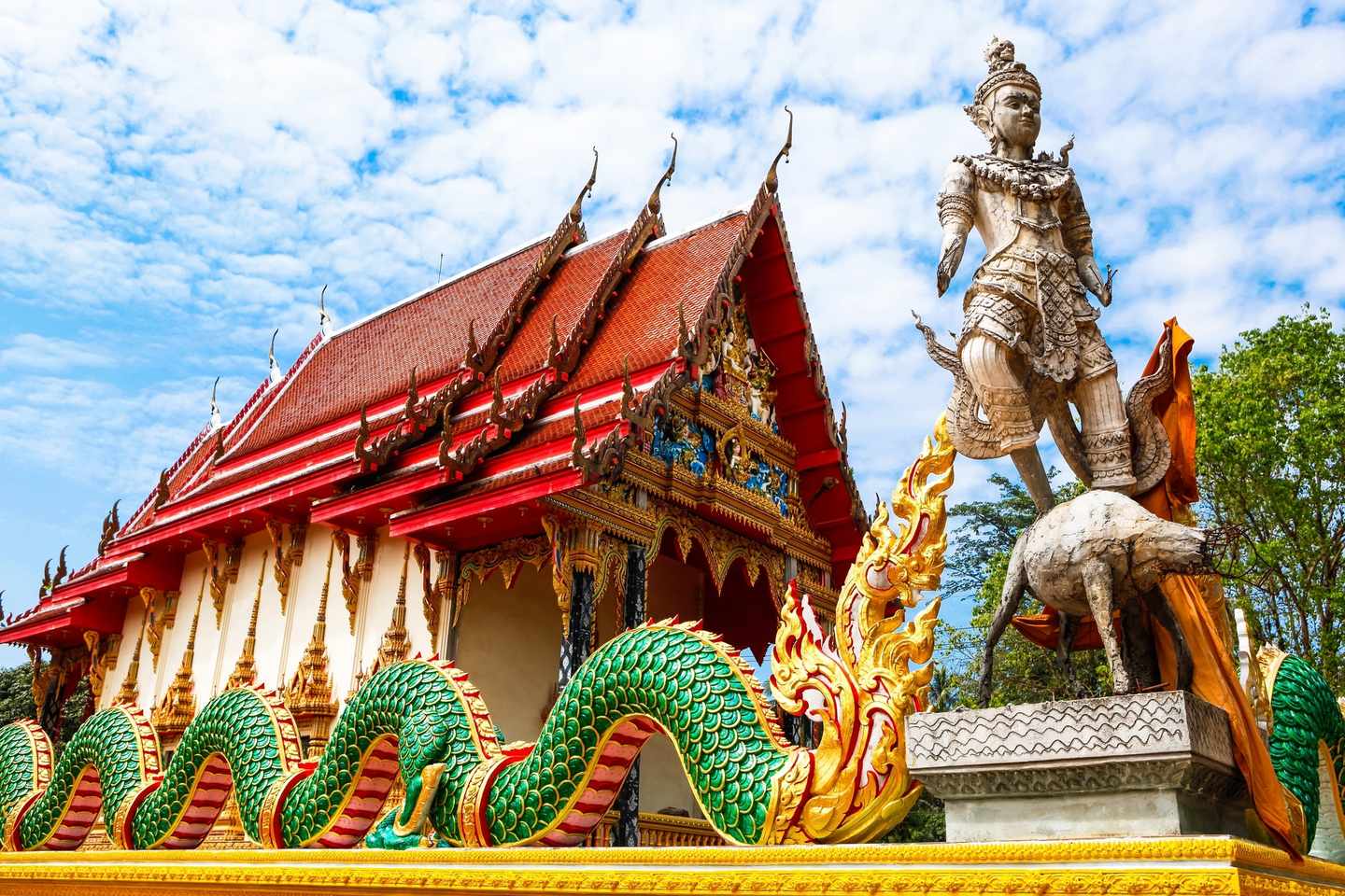 thailand-koh-chang-tempel-wat-salakphet-t-466755004.jpg