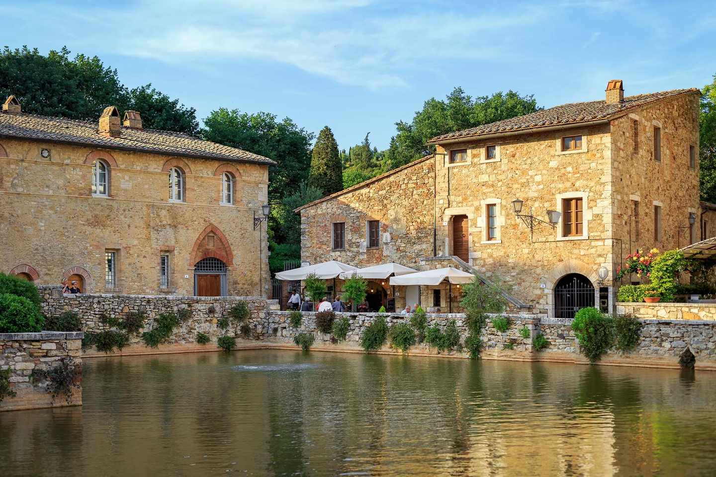 italien-toskana-heisse-quellen-bagno-vinoni-g-1211486886.jpg