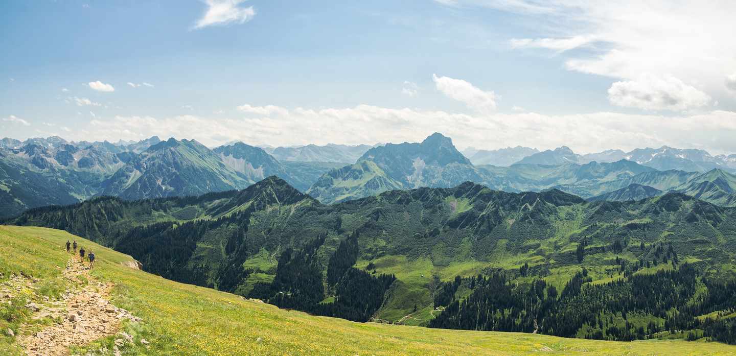 österreich-vorarlberg-kleinwalsertal-klein-g-1226776374.jpg