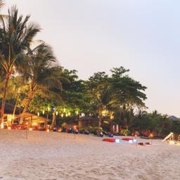 thailand-koh-samui-strand-restaurant-t-629567308.jpg