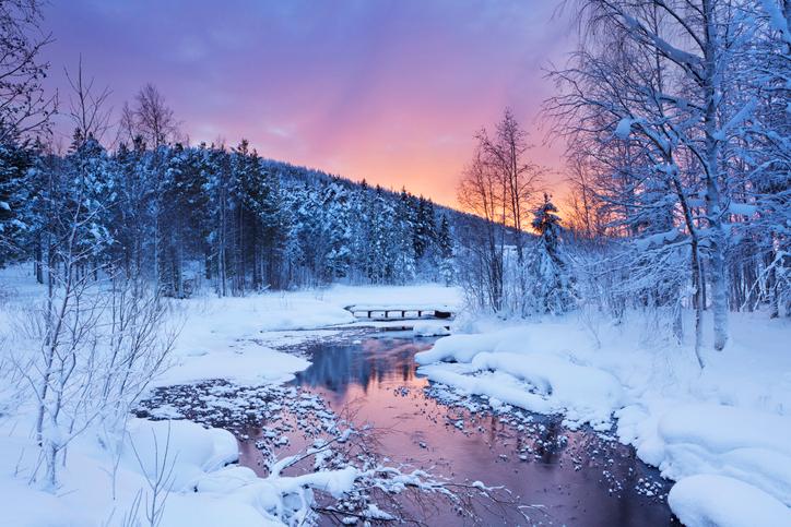 finnland-lappland-sonnenaufgang-g-471866895.jpg