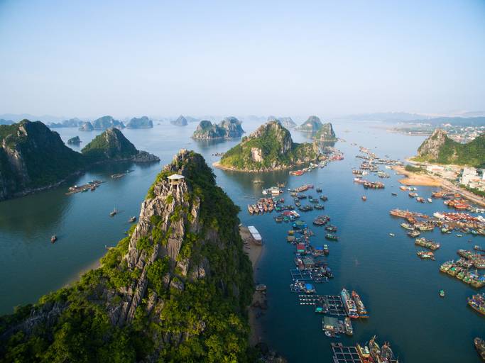 blt33abd933ba5cd827-vietnam-halong-bucht-landschaft-huegel-g-498601862.jpg vietnam-halong-bucht-landschaft-huegel-g-498601862.jpg