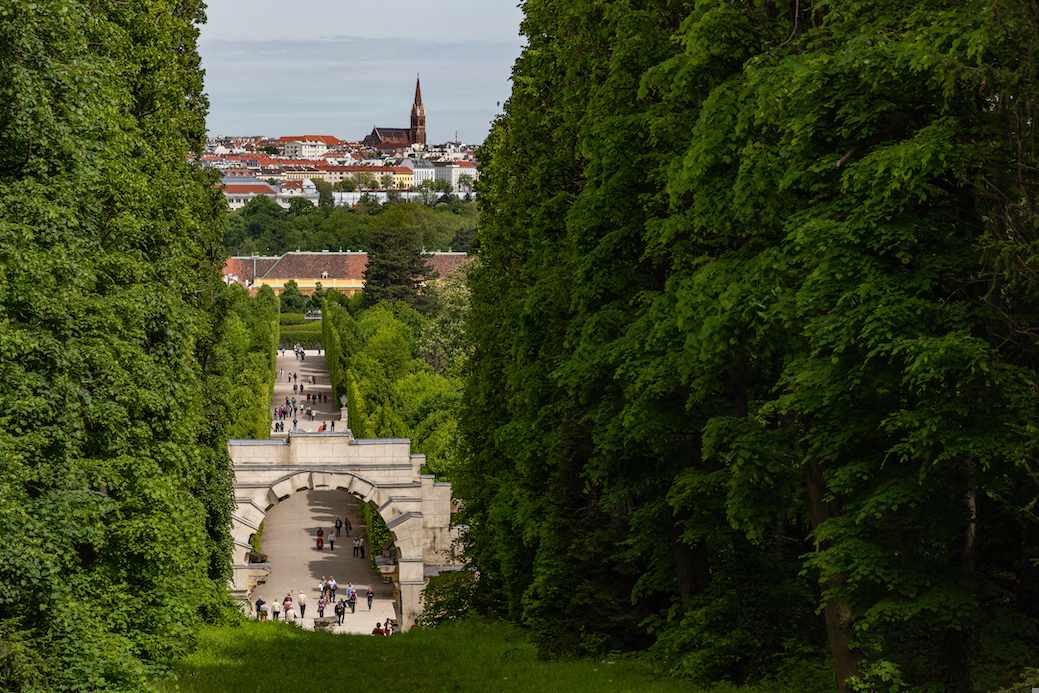 2b_wien_schloss_schoenbrunn_garten_dertour_g-1152693443.jpg