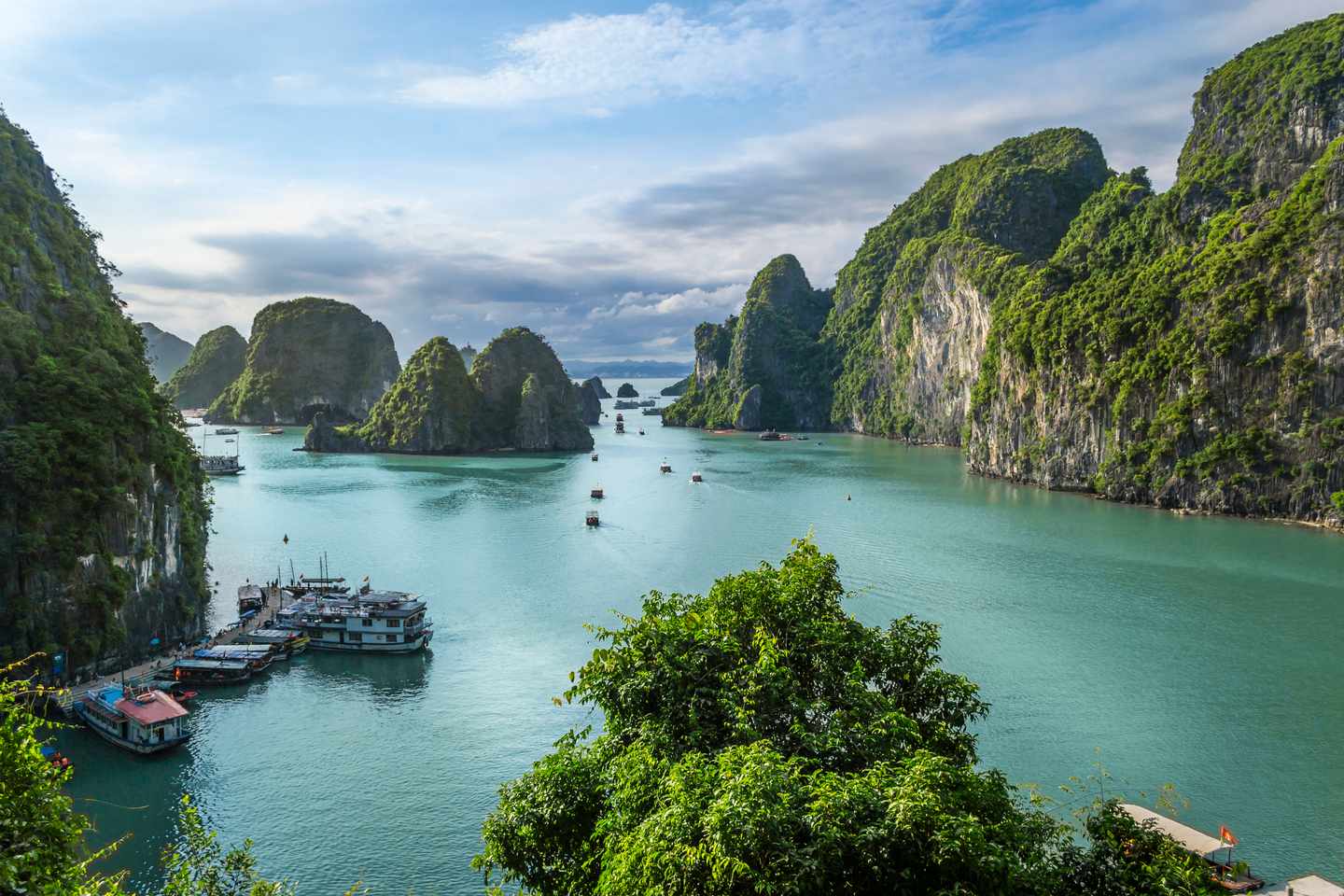 vietnam-halong-bucht-t-486707220.jpg