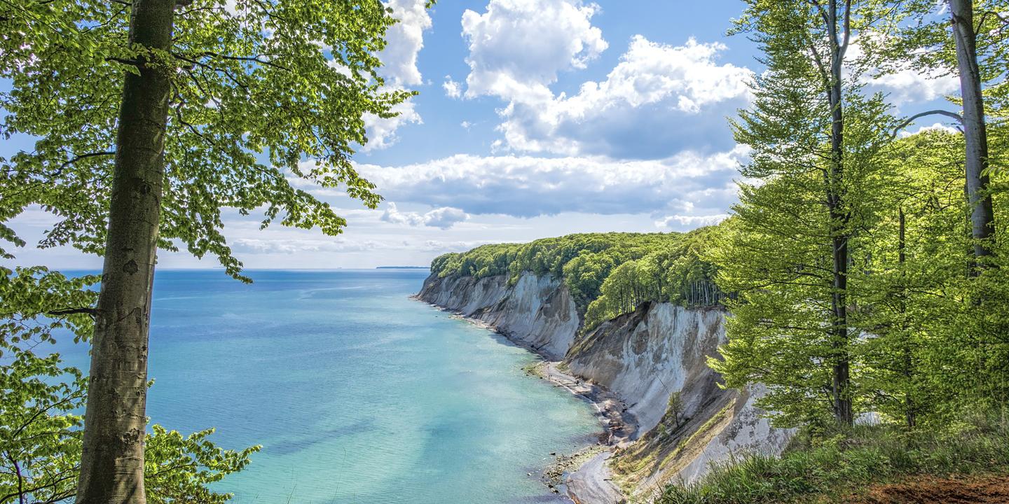 deutschland-ostsee-ruegen-kreidefelsen-g-491788719.jpg
