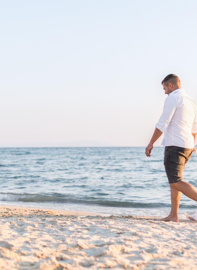 Strandhochzeit auf den Seychellen ehepaar-am-strand-g-481297784.jpg