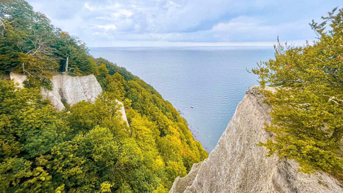 deutschland-ruegen-skywalk-koenigsstuhl-kreidefelsen-ostsee-ausflugsziel-dana-wesselburg.jpg