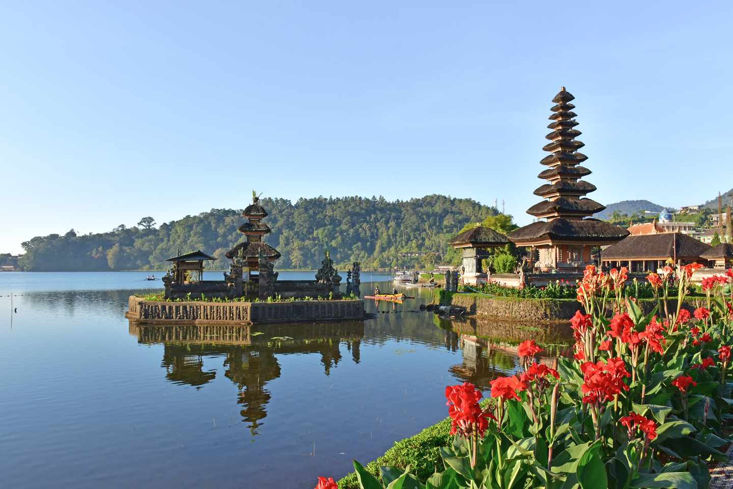 indonesien-bali-tempel-ulun-bratan-g-1047700274.jpg
