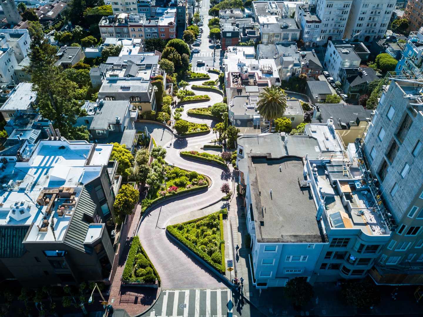 usa-san-francisco-lombard-street-t-812966882.jpg
