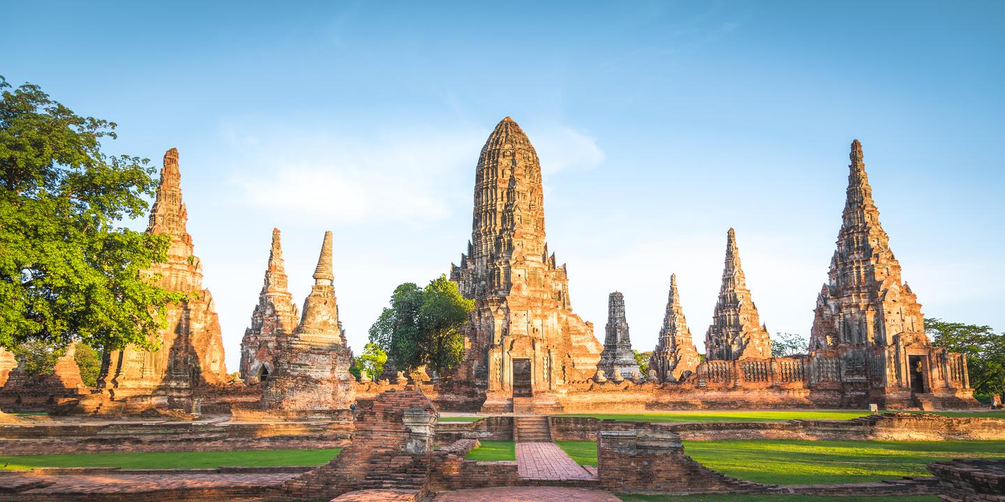 thailand-ayutthaya-historischer-park-g-609836326.jpg