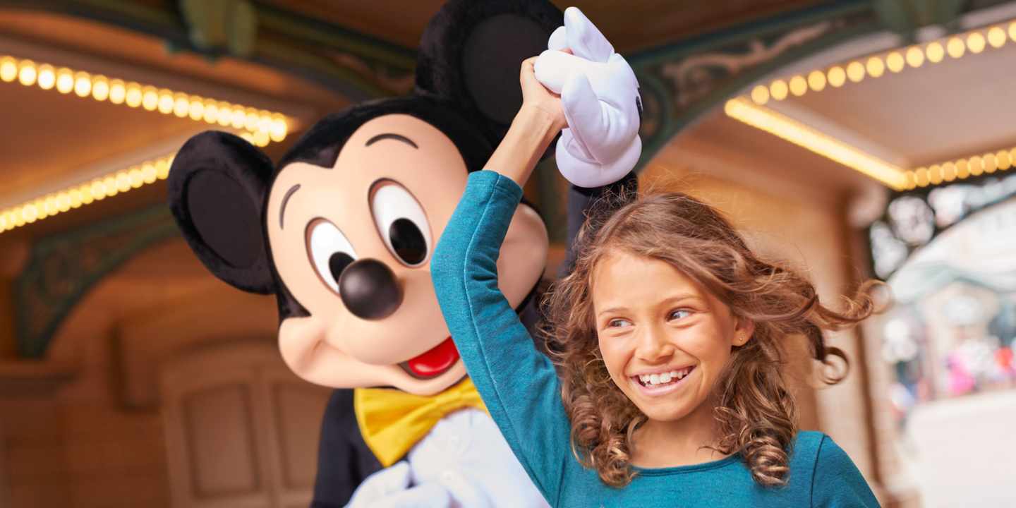 copyright-frankreich-disneyland-paris-mickey-mouse-kind.jpg