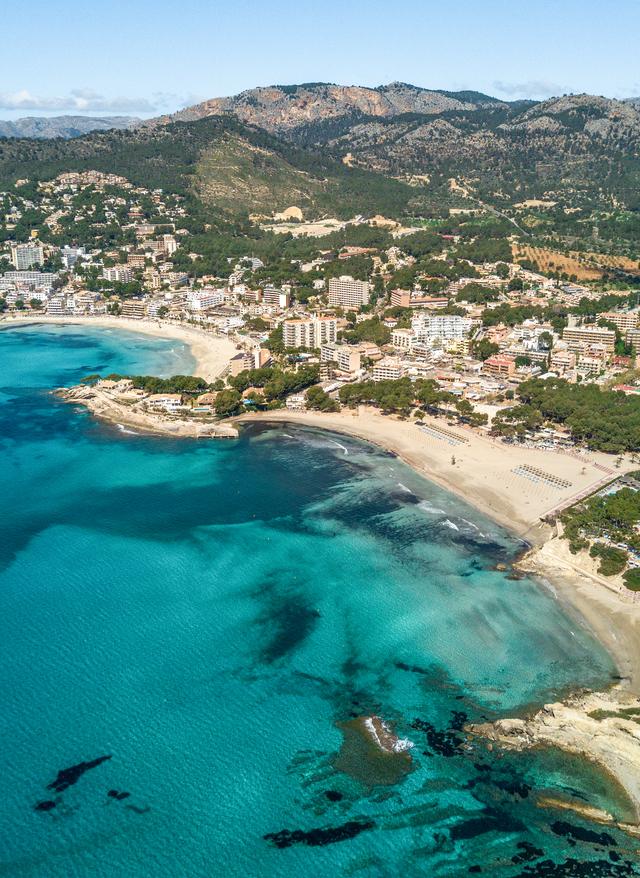 spanien-mallorca-paguera-aerial-g-1224208032.jpg
