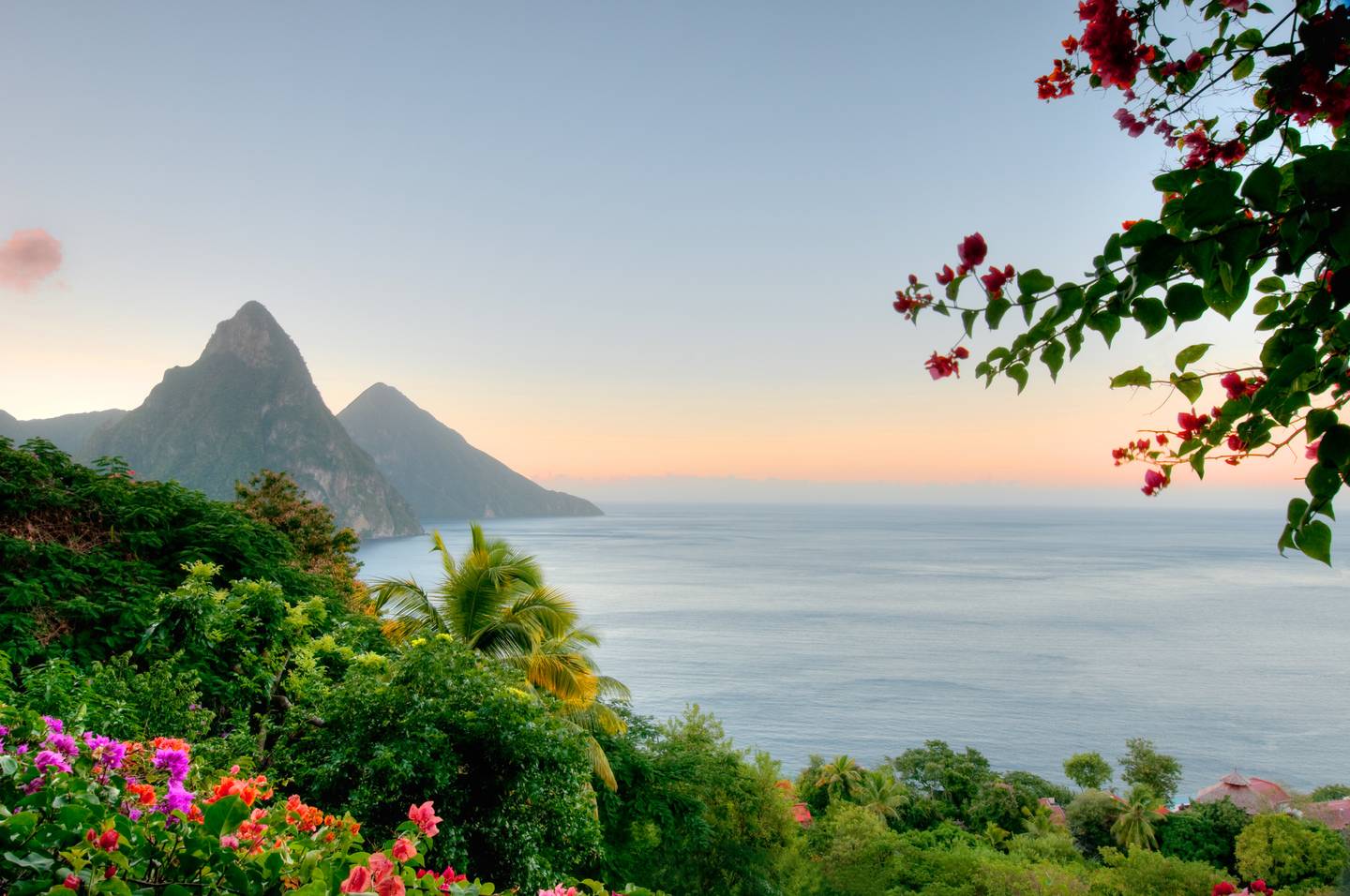 st-lucia-twin-pitons-panorama-g-155908928.jpg