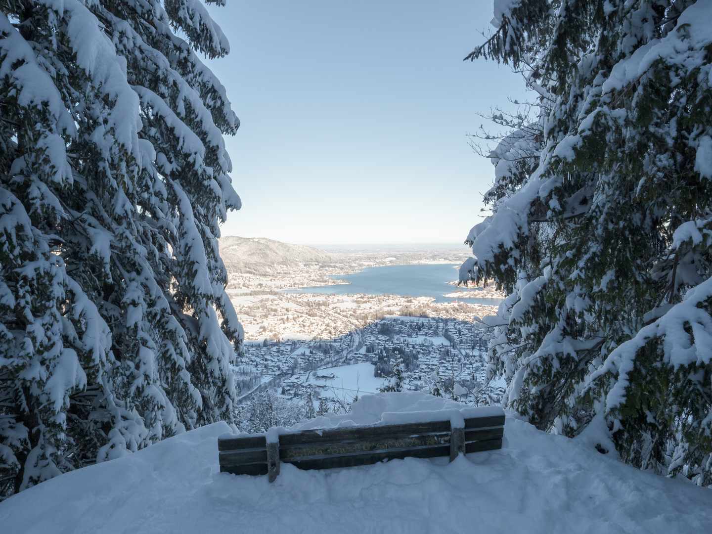 deutschland-bayern-tegernsee-winter-aussicht-g-1168566799.jpg