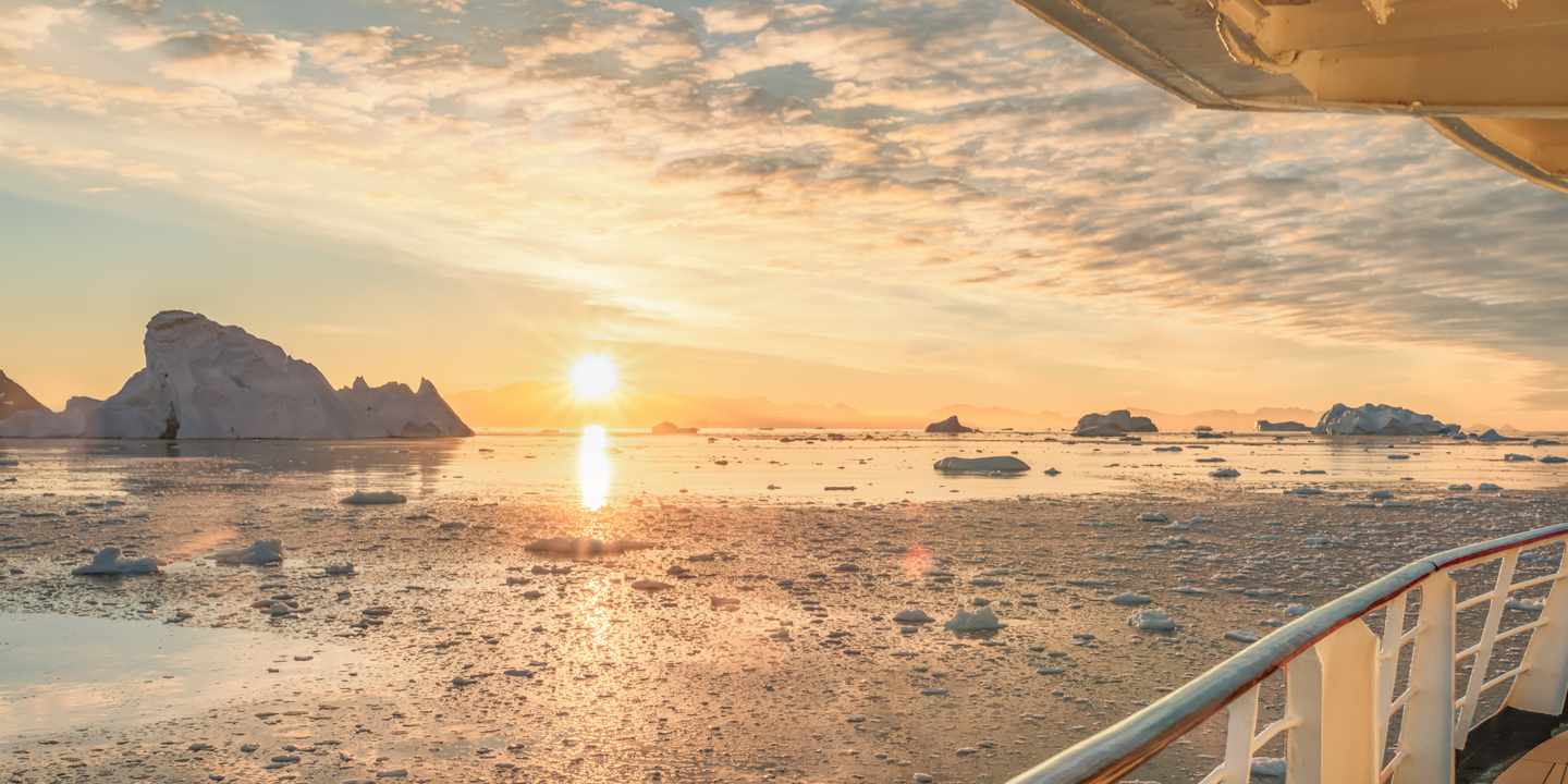 antarktis-sa-martin-land-cierva-bay-sonnenuntergang-g-1429967145.jpg