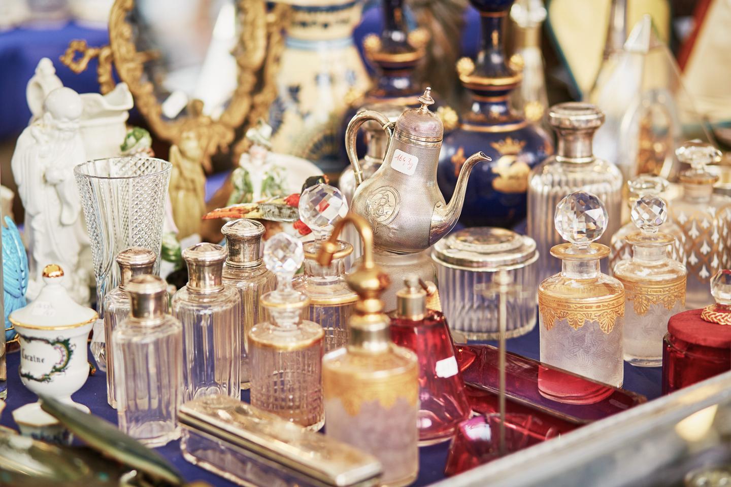 deluxe-paris-shopping-flohmarkt-g539129052.jpg