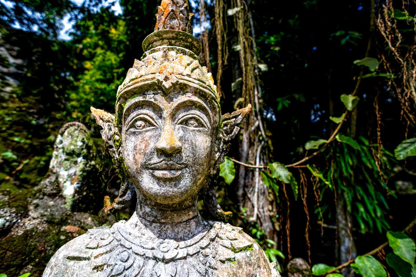 thailand-koh-samui-secret-buddha-garden-g-1812309854.jpg