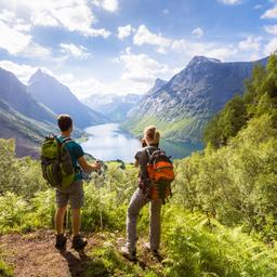 aktivurlaub-wandern-berge-t-814397912.jpg