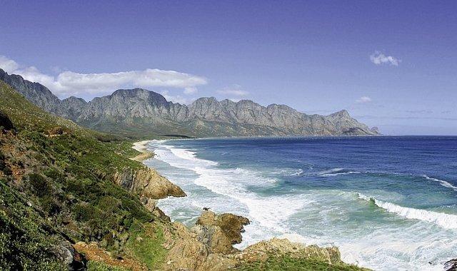 Zur Autoreise Südafrika Meeresküste Berge