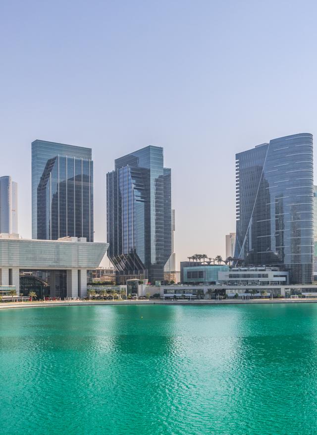 Malls Abu Dhabi VAE-Abu-Dhabi-Al-Maryah-Wolkenratzer-Skyline-g-1141265647.jpg